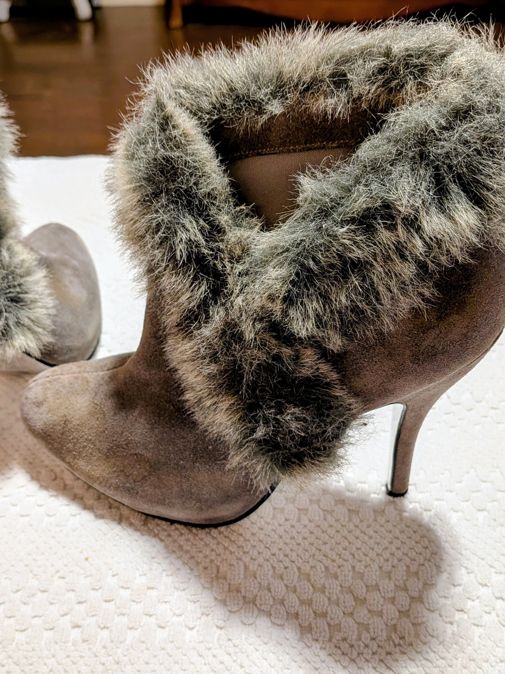 Leather Faux Fur Cuff Stiletto Ankle Boots Taupe Grey 7.5W Y2K